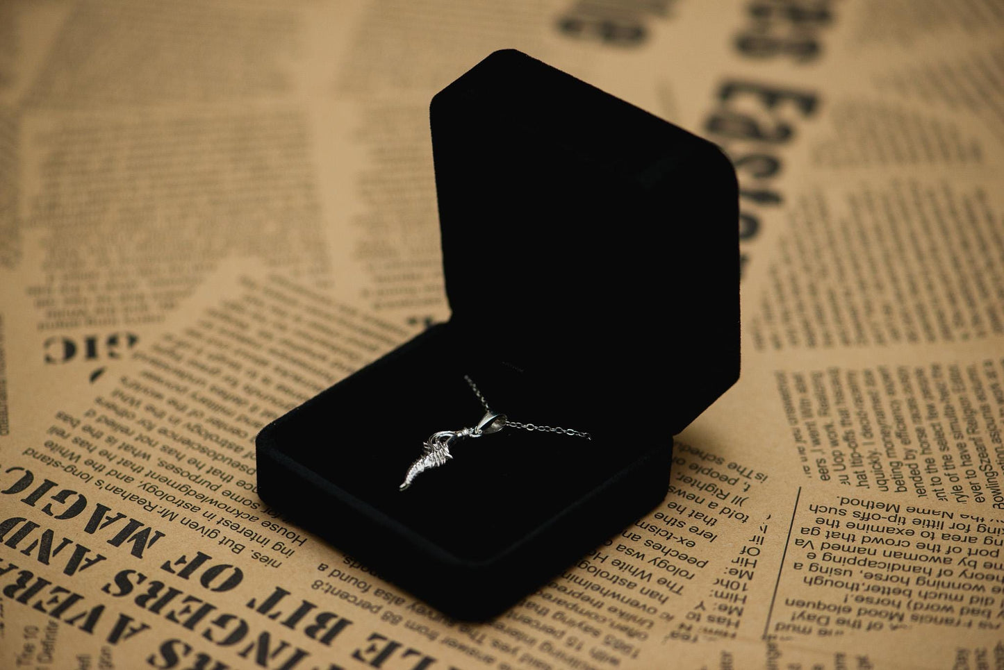 Reduvia Dagger Pendant S925 Sterling Silver Necklace for Men, Gothic Knife Jewelry, Handmade Silver Gift for Fans, Fantasy RPG Accessory