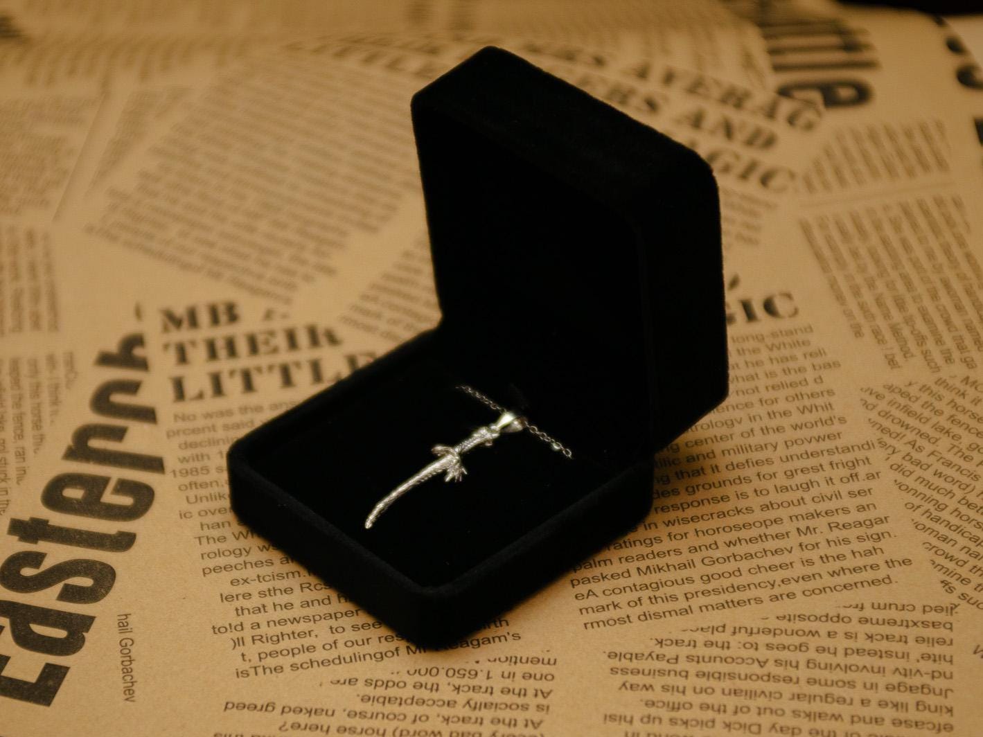 Handmade Dragonscale Blade Sword Pendant S925 Silver Necklace for Men, Fantasy Jewelry, RPG Fan Gift, Gothic Sword Necklace