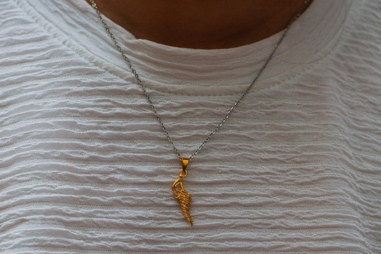 Dark Souls, Elden Ring Inspired Reduvia Dagger Silver Pendant - Gold Plated | Cursed Bloodblade Assassin Weapon Necklace Gamers & Collectors