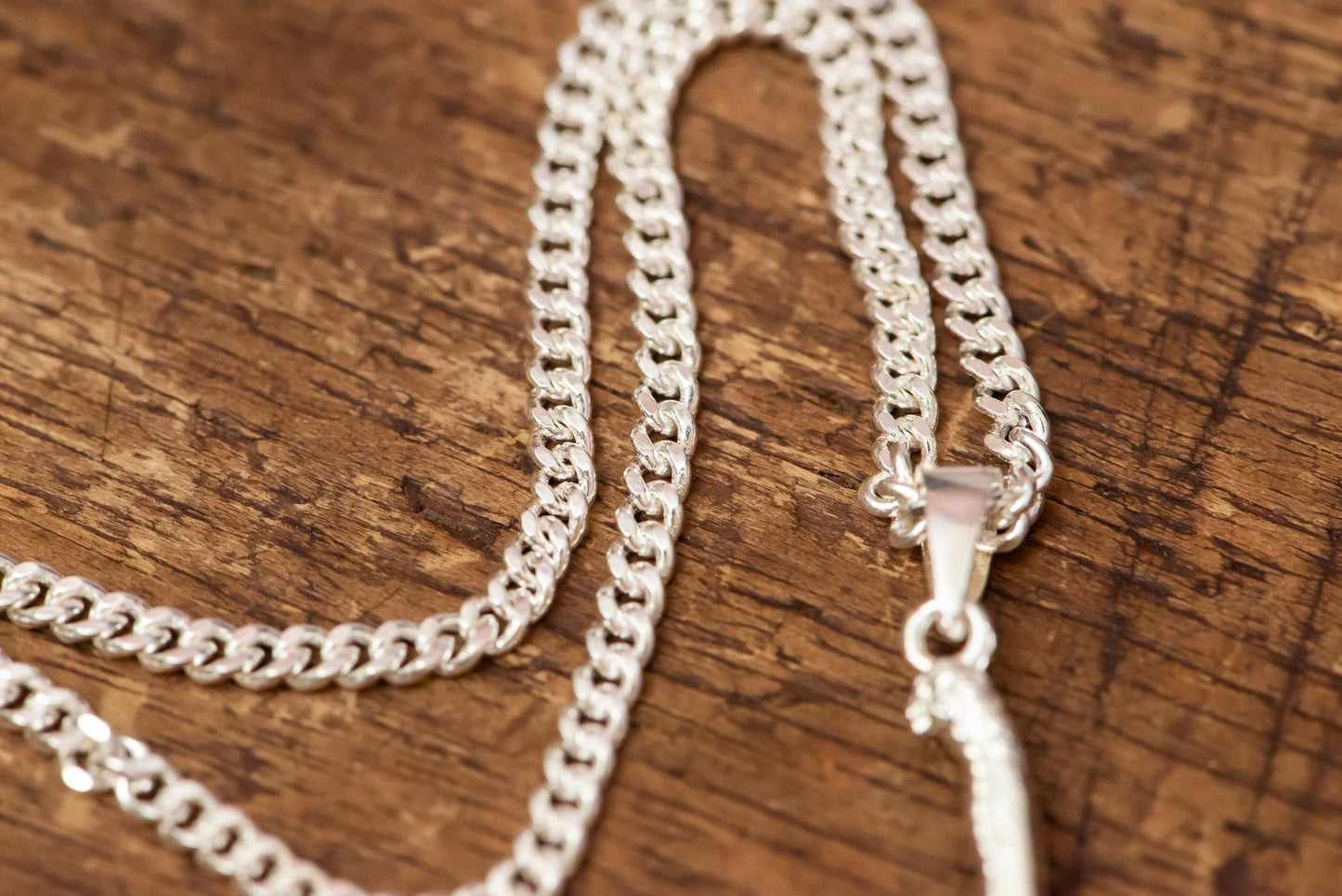 Harald Curved Greatsword Pendant S925 Sterling Silver Necklace Handmade Jewelry Gift for Men Women Gamer Cosplay