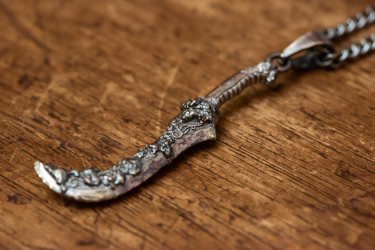 Harald Curved Greatsword S925 Oxidized Silver Necklace | Gothic Medieval Jewelry | Gift For Men Women