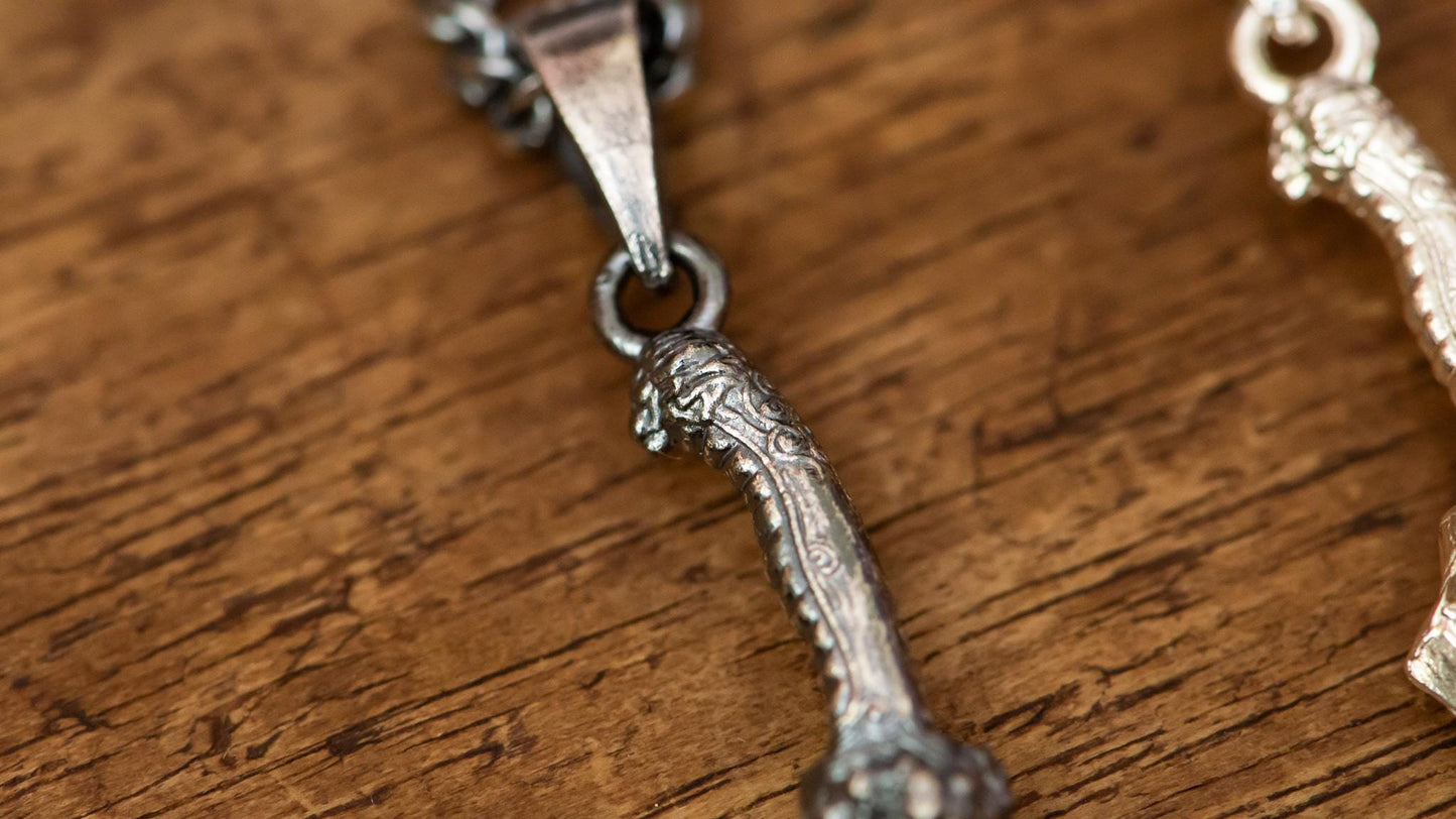 Harald Curved Greatsword S925 Oxidized Silver Necklace | Gothic Medieval Jewelry | Gift For Men Women