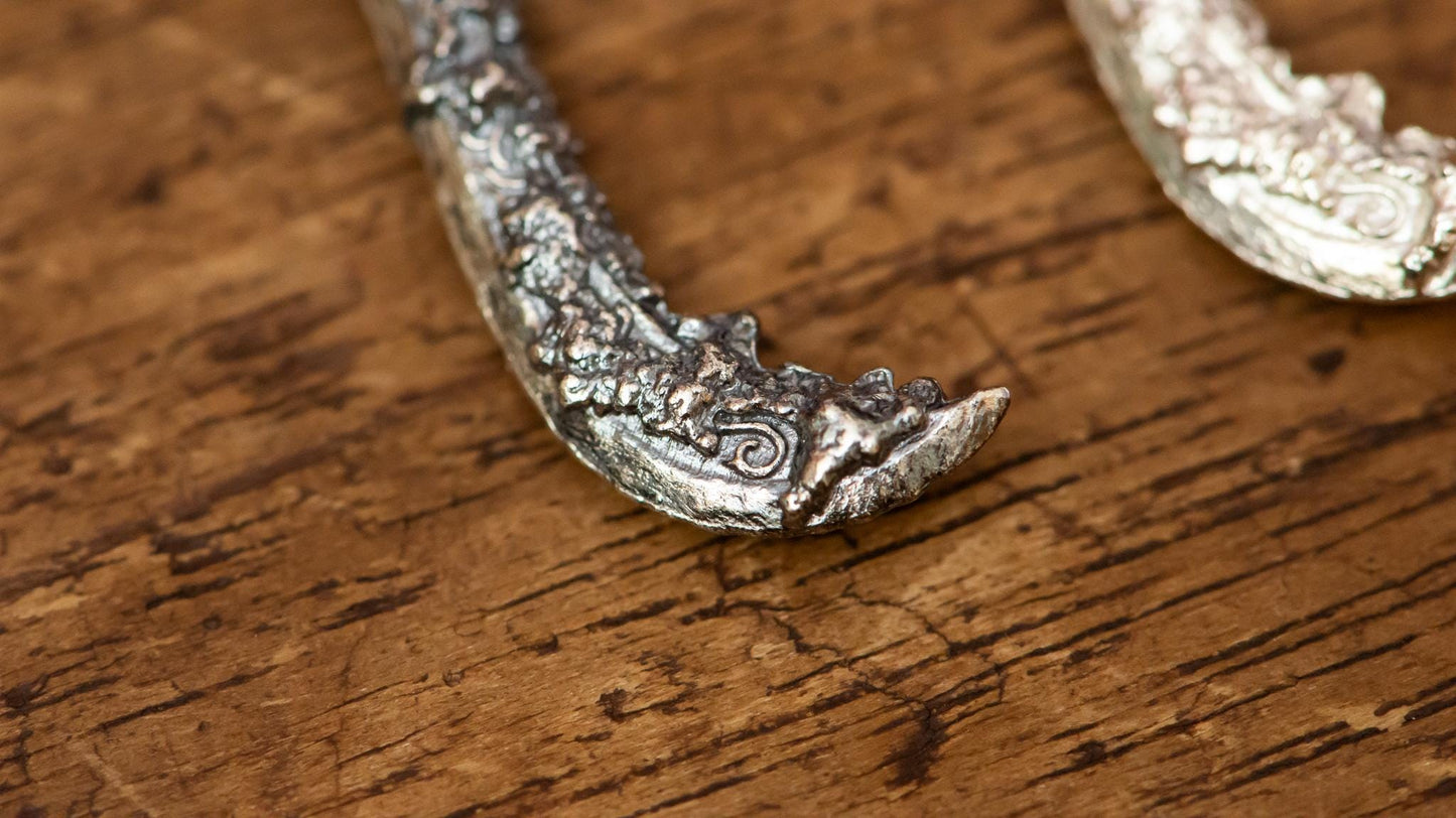 Harald Curved Greatsword S925 Oxidized Silver Necklace | Gothic Medieval Jewelry | Gift For Men Women