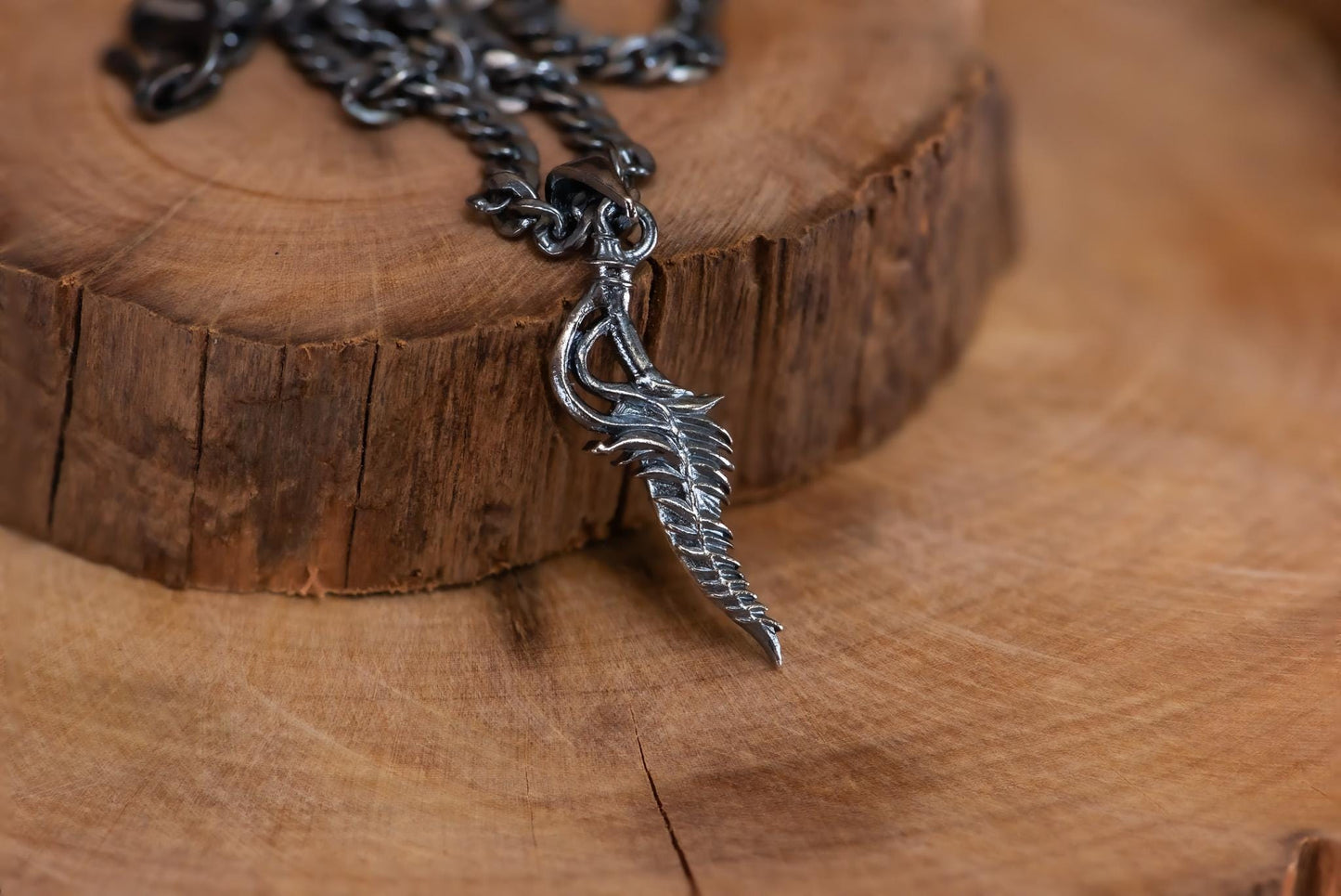 Reduvia Dagger Pendant S925 Sterling Silver Necklace for Men, Gothic Knife Jewelry, Handmade Silver Gift for Fans, Fantasy RPG Accessory