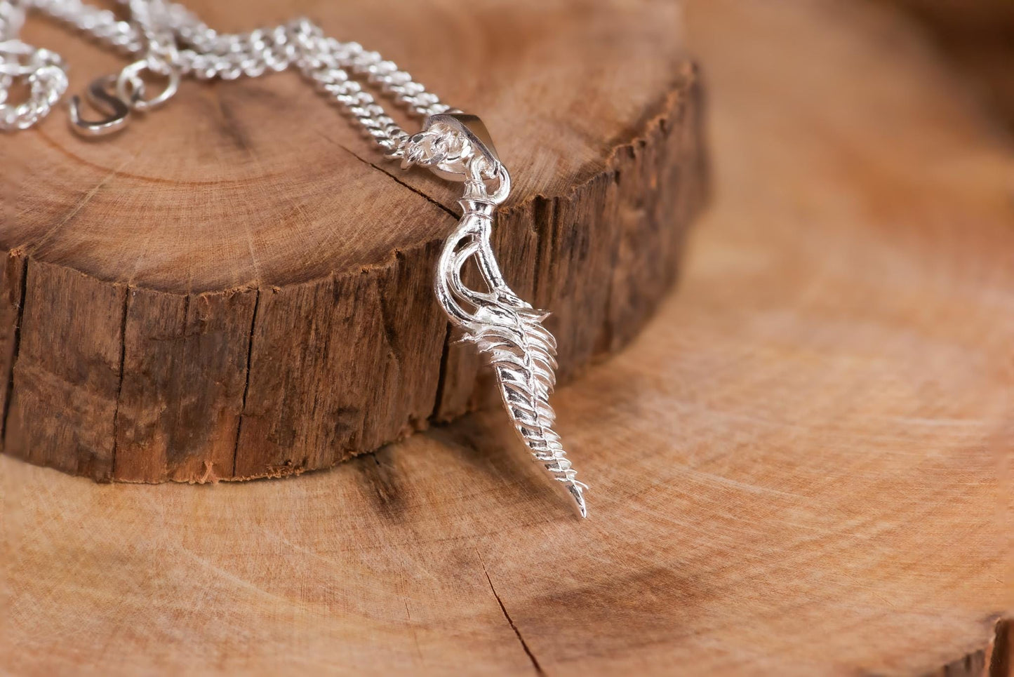 Dark Souls, Elden Ring Inspired Reduvia Dagger Silver Pendant - Gold Plated | Cursed Bloodblade Assassin Weapon Necklace Gamers & Collectors