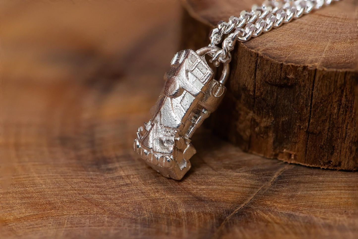 S925 Silver Gauntlet Pendant Necklace for Men – Fantasy Jewelry Gift, Armor Fist Charm, Handmade Sterling Silver Chain